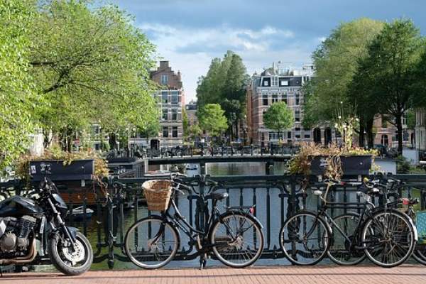 Immigration to the Netherlands: Practical Advice