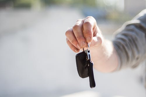 car rental europe hertz
